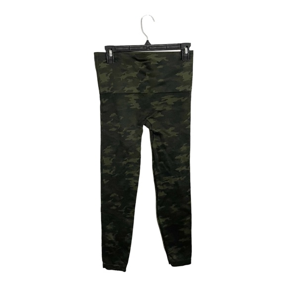 SPANX Leggings Look At Me Now Camo Print Legging Green Size Large - Picture 4 of 5